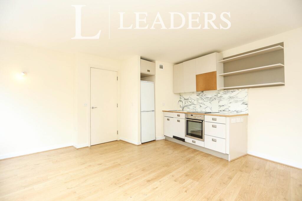 Open Plan - Kitchen / Living