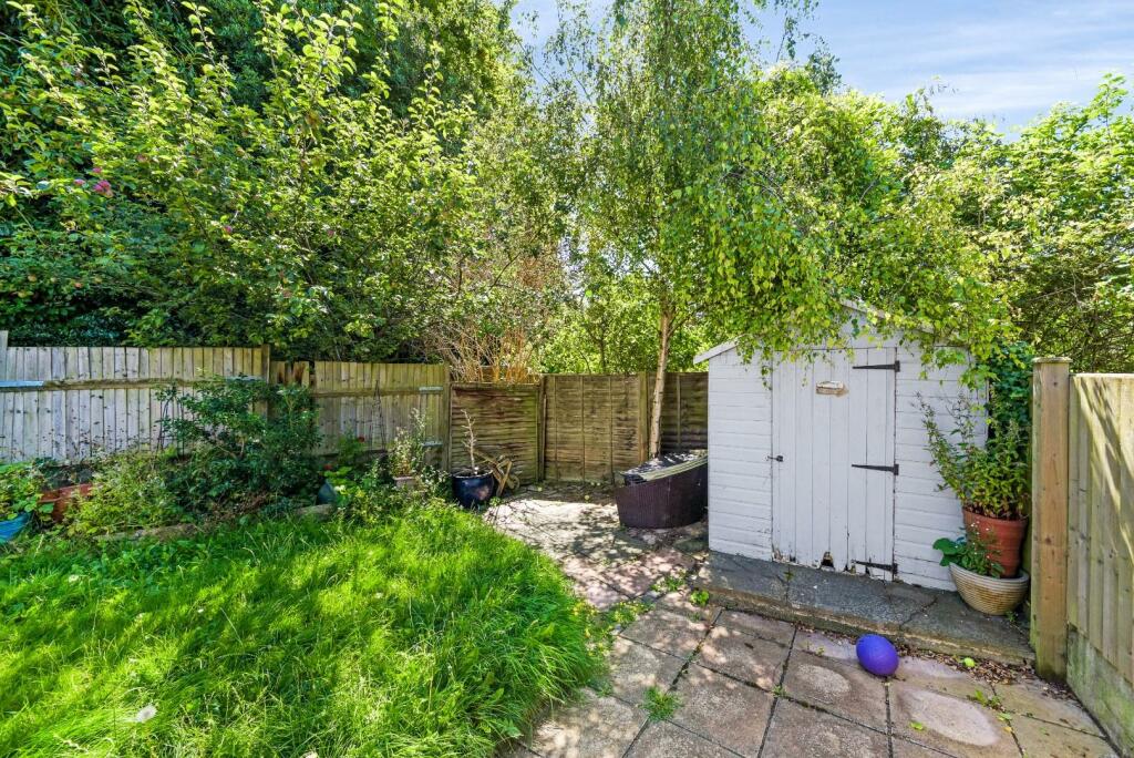 BRIDGEFIELD CLOSE,2-163.jpg