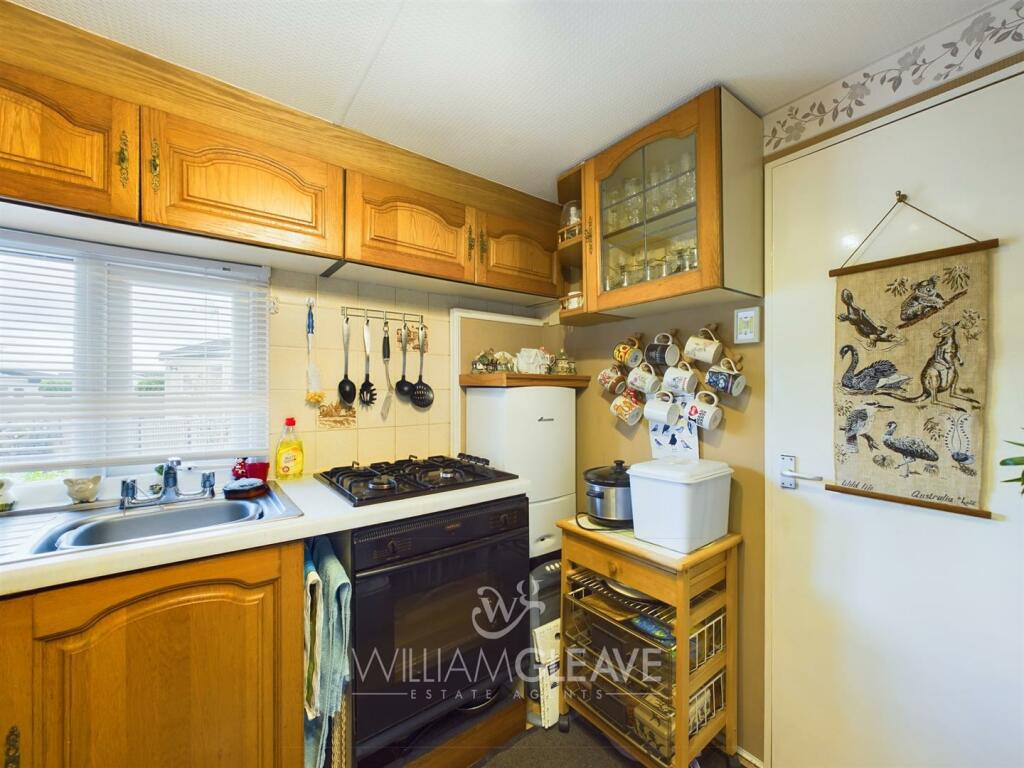 CAM01392G0-PR0094-ST