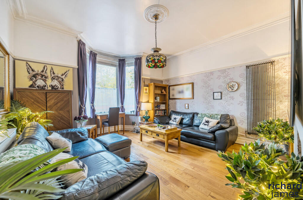 f13285a75fe7407c986405d598f19535