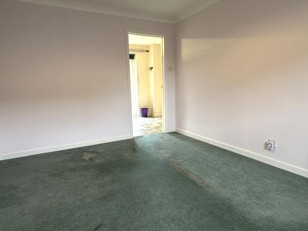 Sitting Room 2.JPG