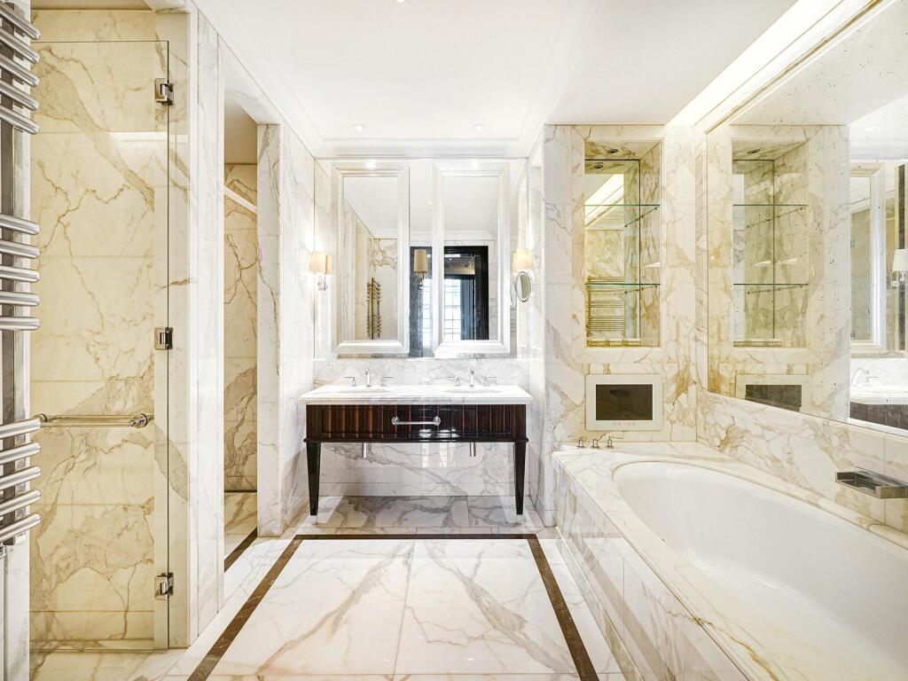 Corinthia Residences