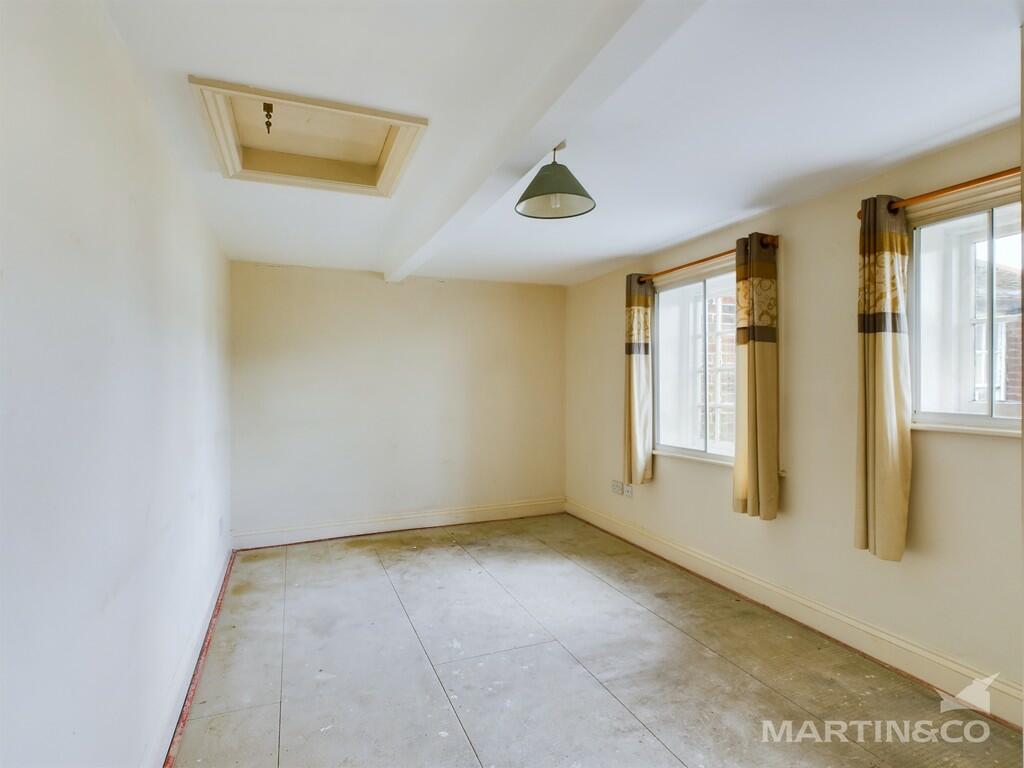 Flat 6 Living Roo...