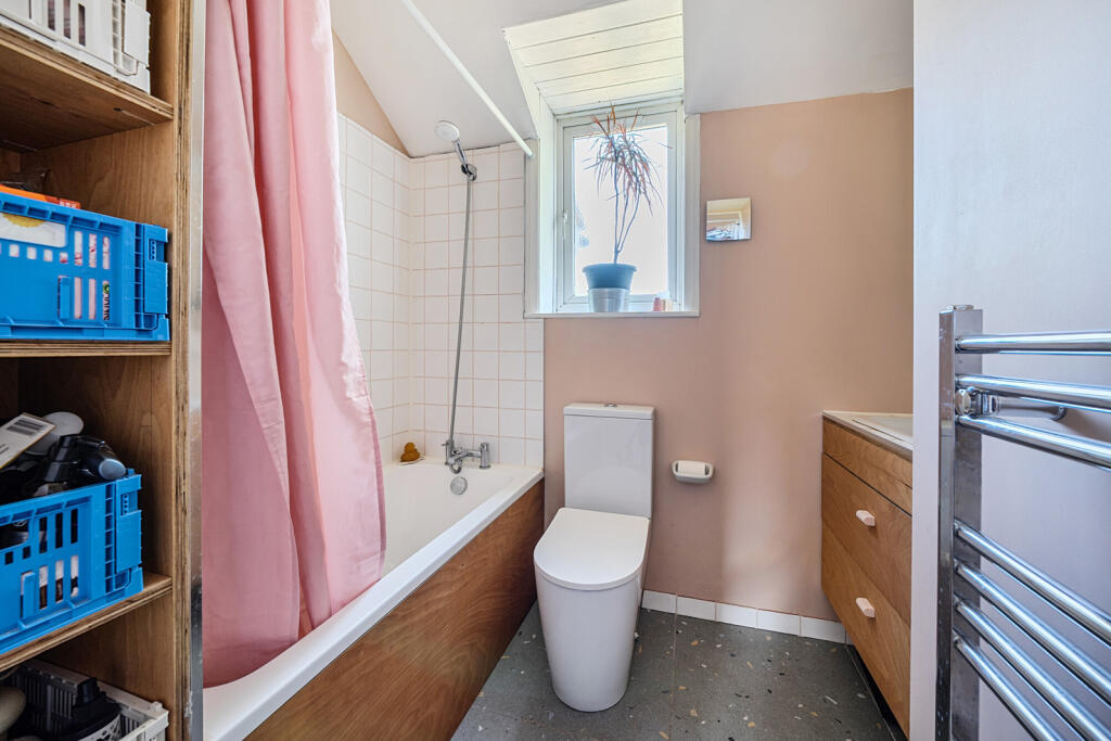 1316321-8-686fce6...