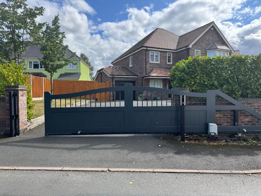 Electric Gate 