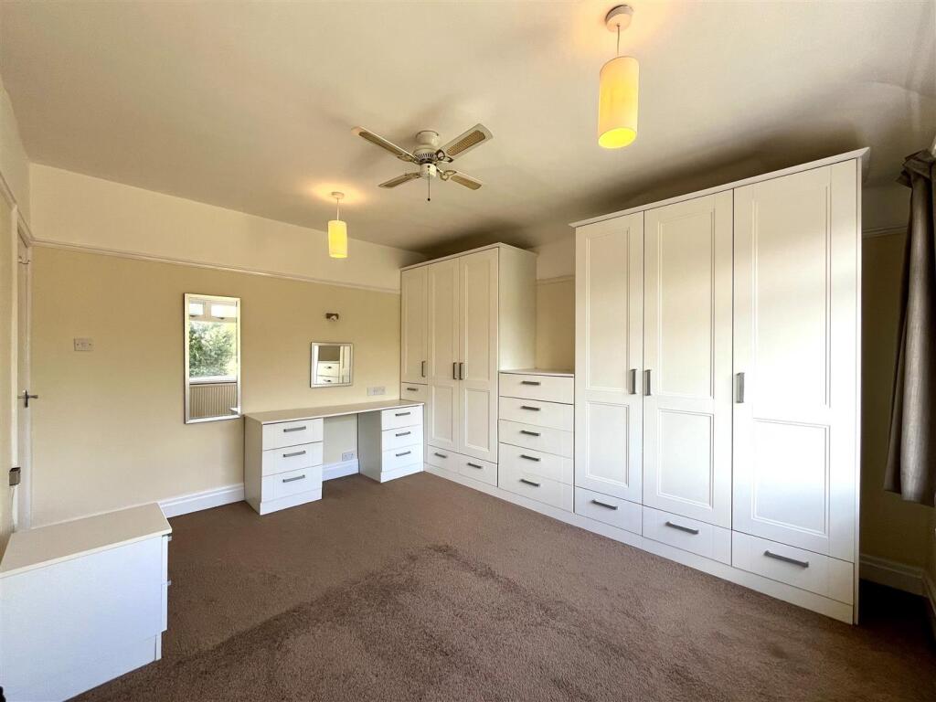 Bedroom 2 Aspect 2