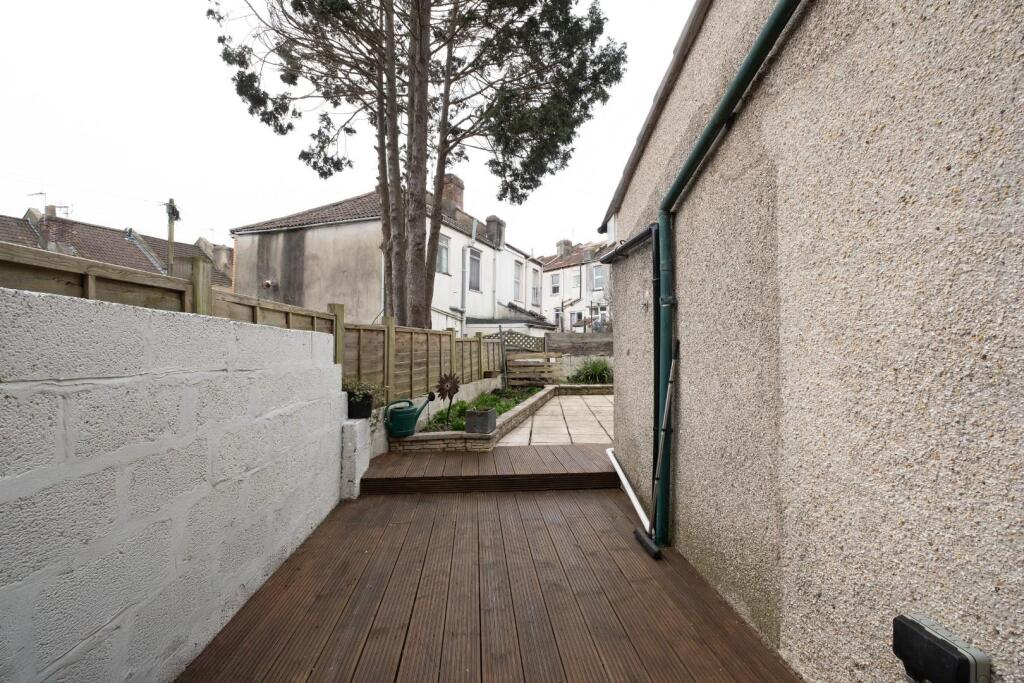 18 Royate Hill, BS5-DSCF8932-Edit.jpg