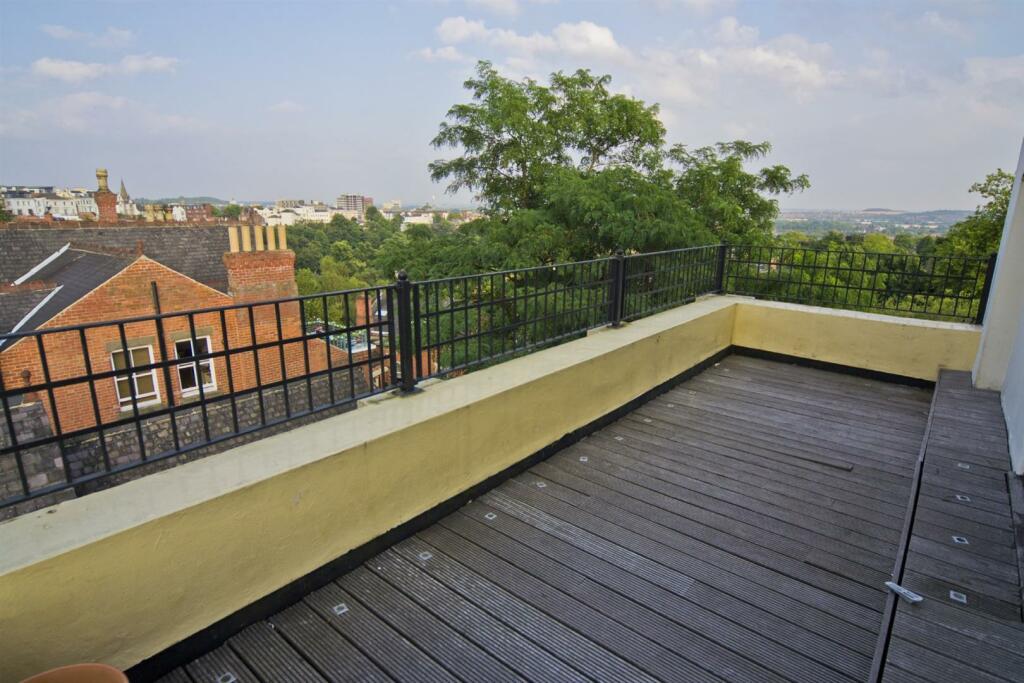 balcony.jpg