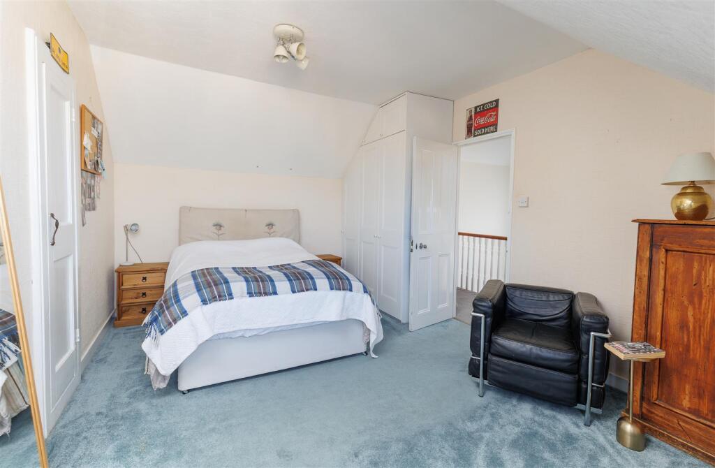 Bedroom 2-2