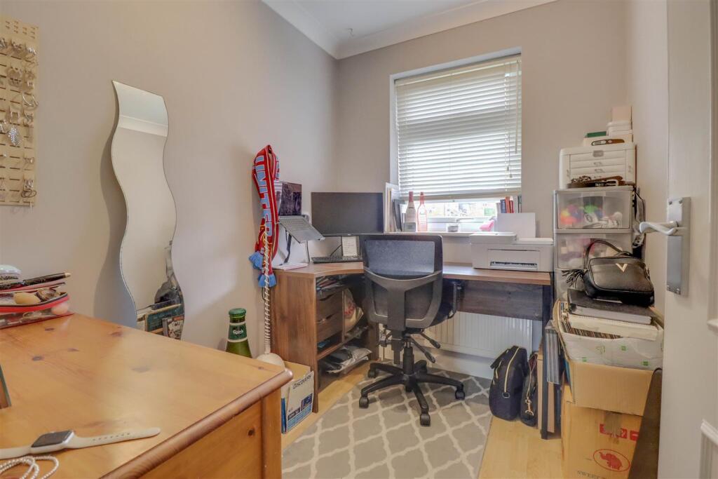 9 HEYBRIDGE DRIVE-3.jpg