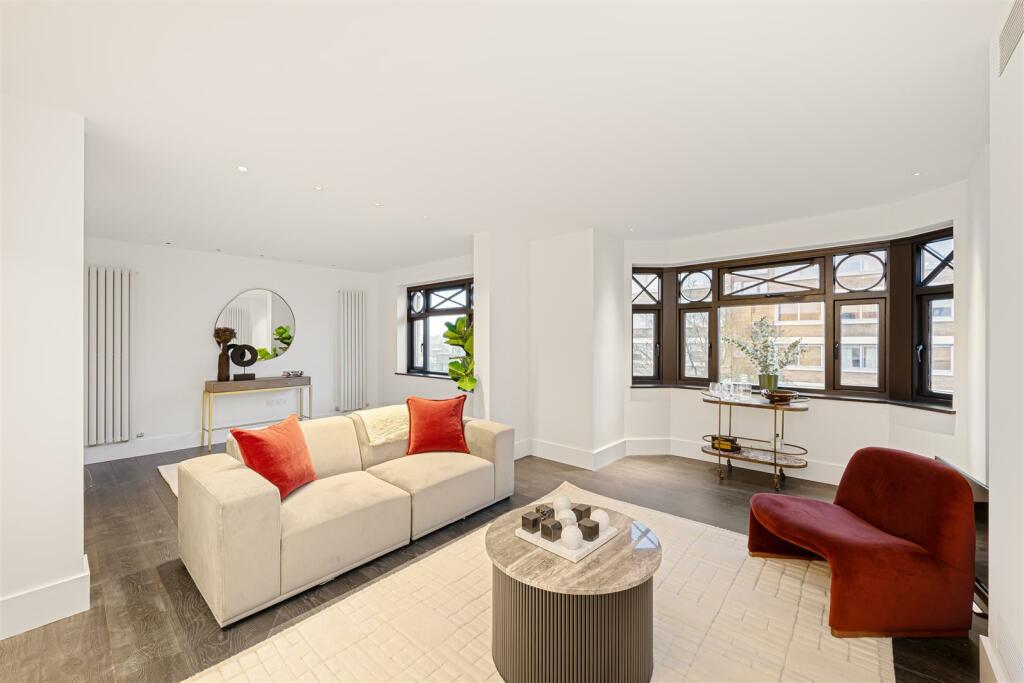 Flat 21 Parkwood Point Hi-14.jpg