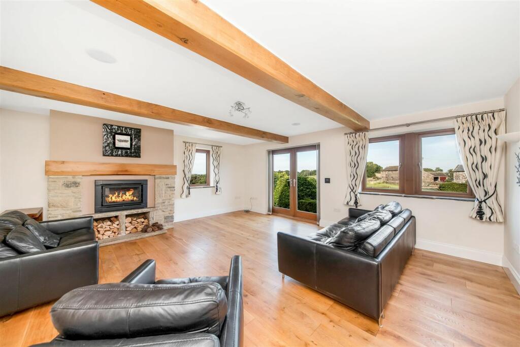 SITTING ROOM