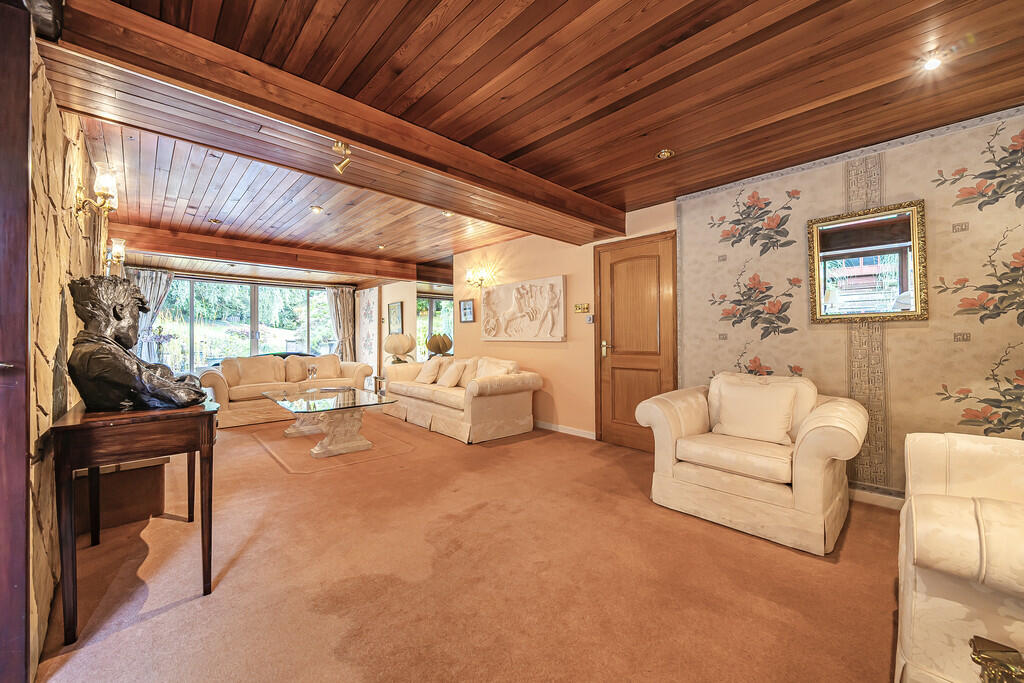 Lounge.