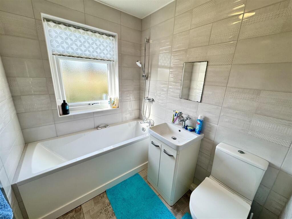 REAR BATHROOM