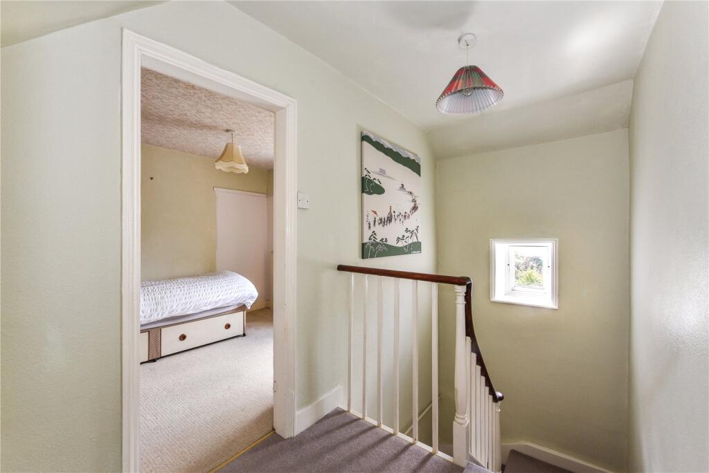 2nd Floor Landing