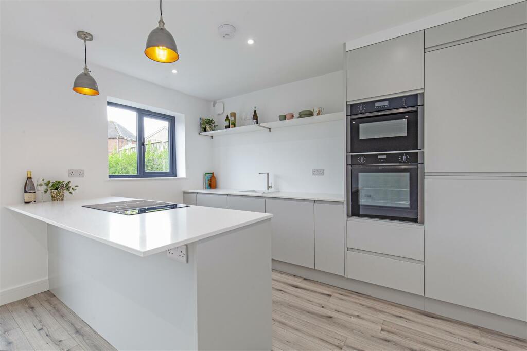 Kitchen-5.jpg