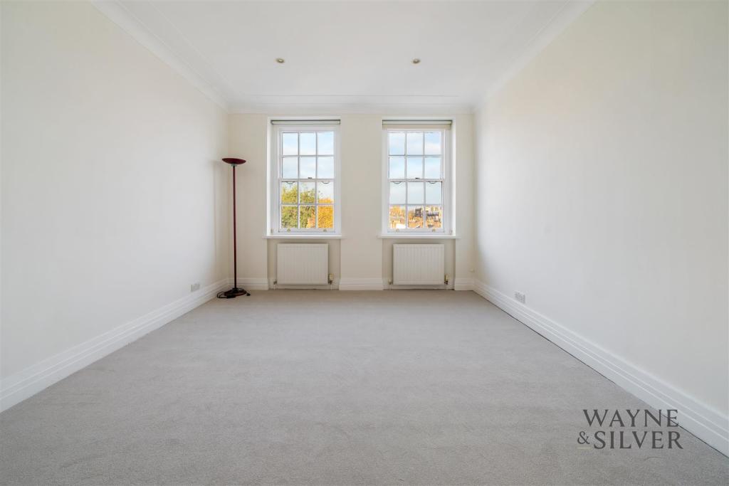 9 Sussex House NW3 4AR-3.jpg