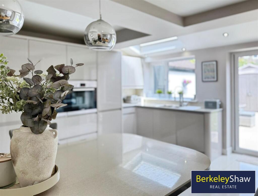 Kitchen/Living/Diner