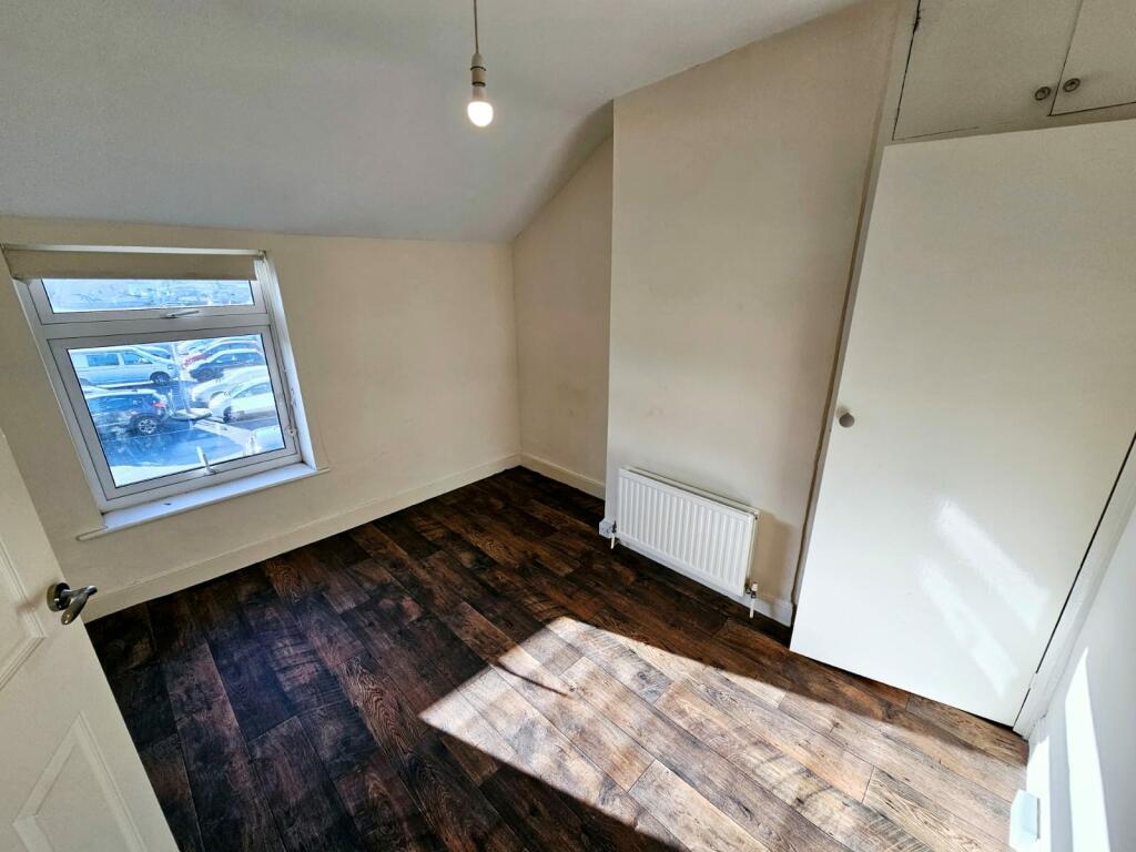 2180270e-5096-4572-9b3d-e96746953887