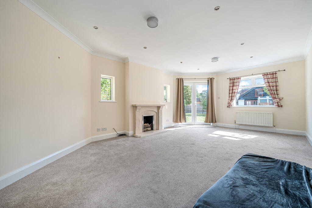 1343861-7-68b5754...