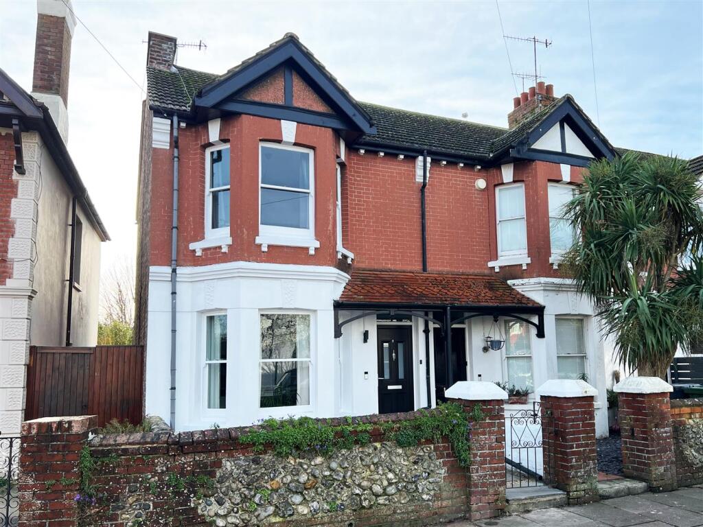 Highdown Ave Front .jpg
