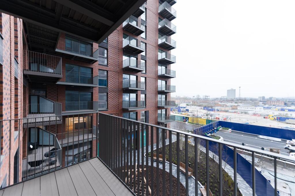 Balcony     .jpg