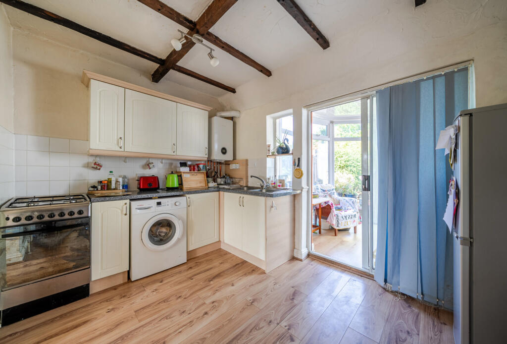 15-68235d37e085a-...