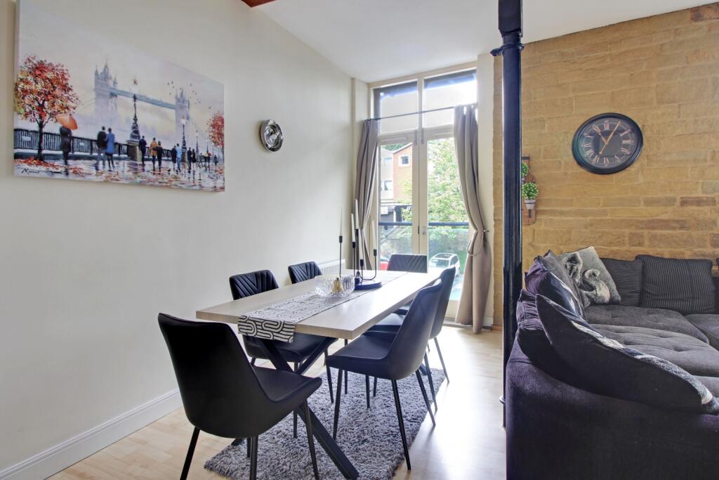 Open Plan Reception Room