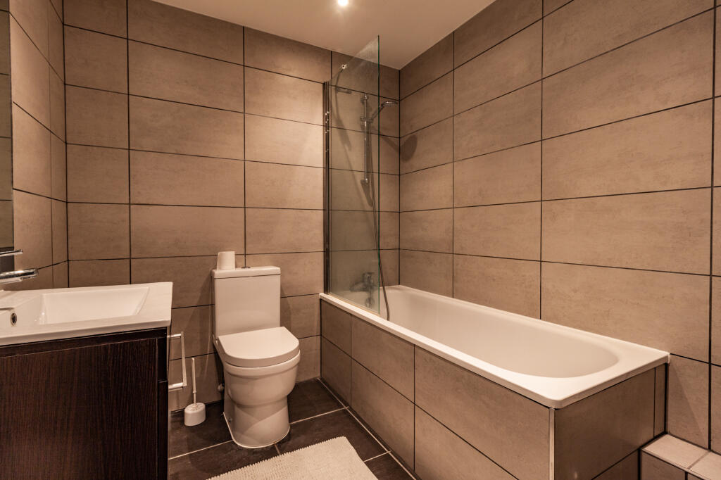 romrps-REA151118-6-T