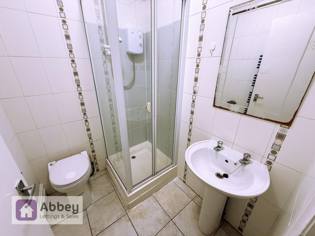 Bedroom 2 Ensuite