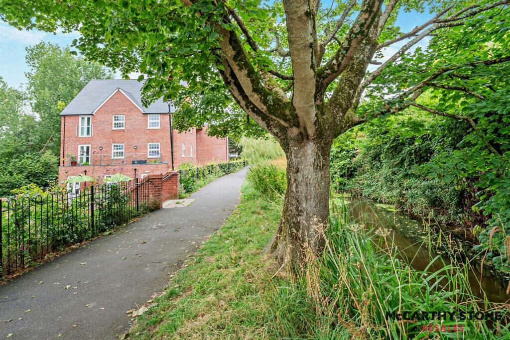 Tumbling Weir Court