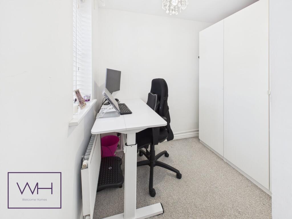 CAM03785G0-PR0222-ST