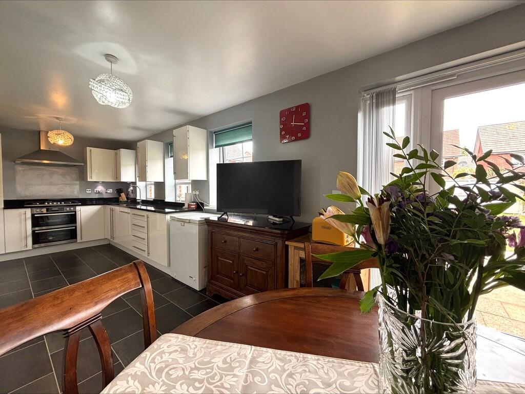 processed-0C82423...