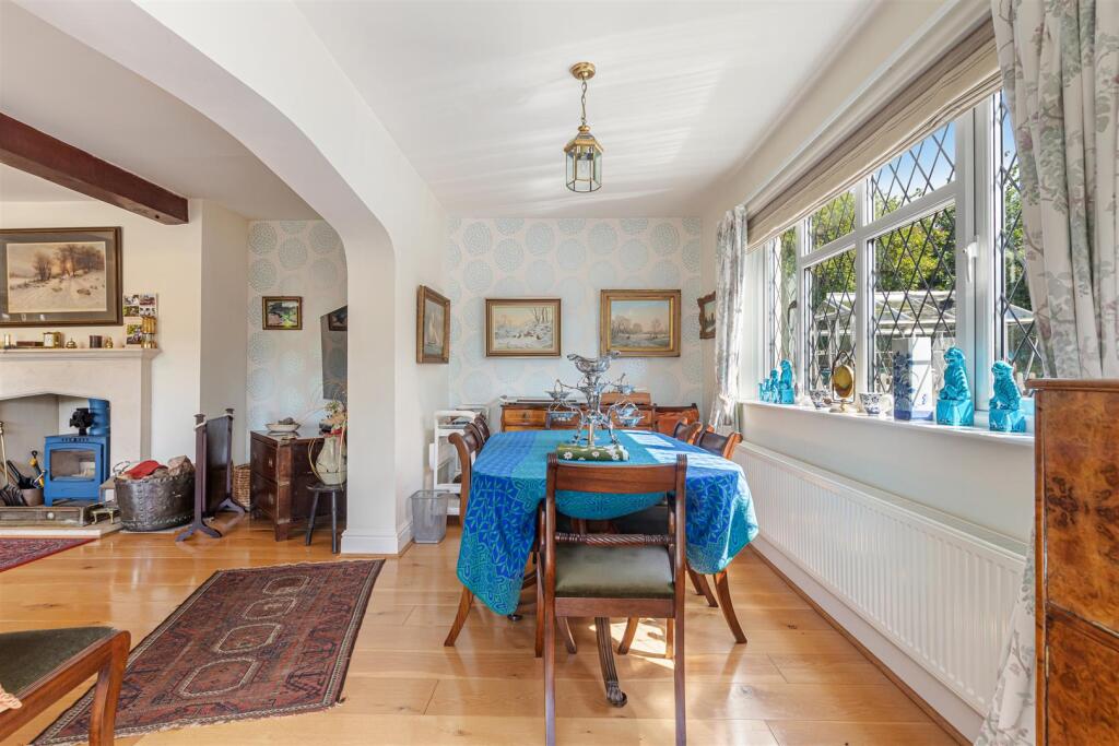 A16 - Amberley, Stokenham - 230807.jpg