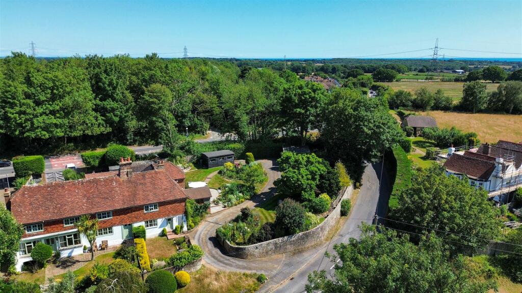 dji_fly_20250703_152054_110_1751552570695_photo_op