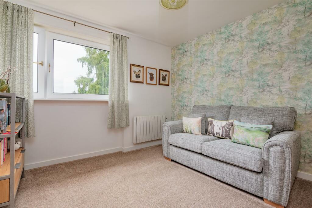 1 Beach Tower Ralston Road Dundee-8.jpg