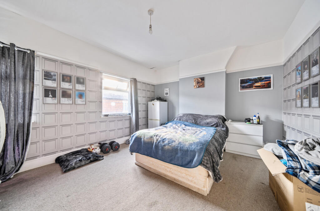 1387782-11-693c4e...