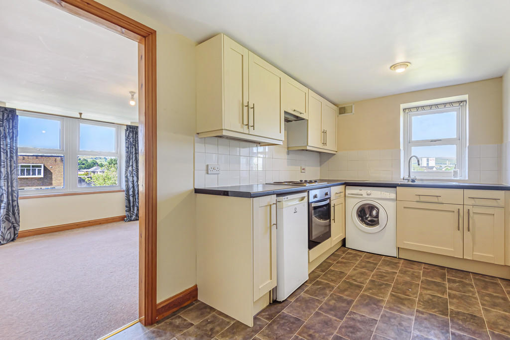 Fitted kitchen