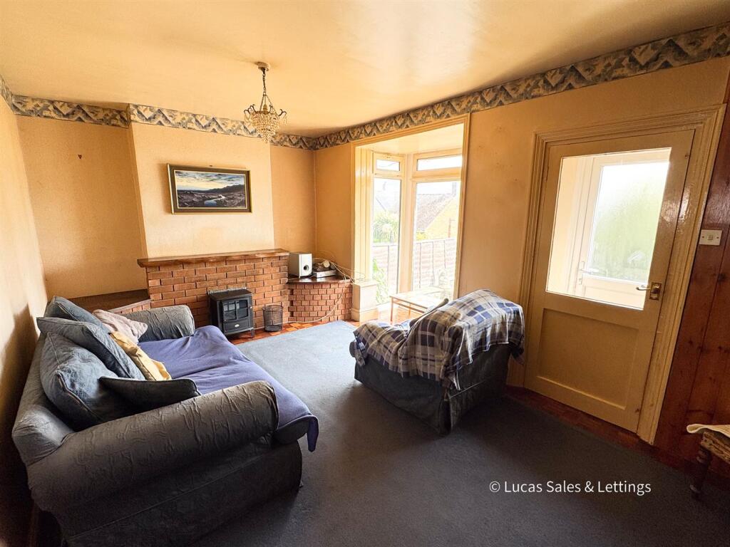 92 Glendon Rd Rothwell-07.jpg