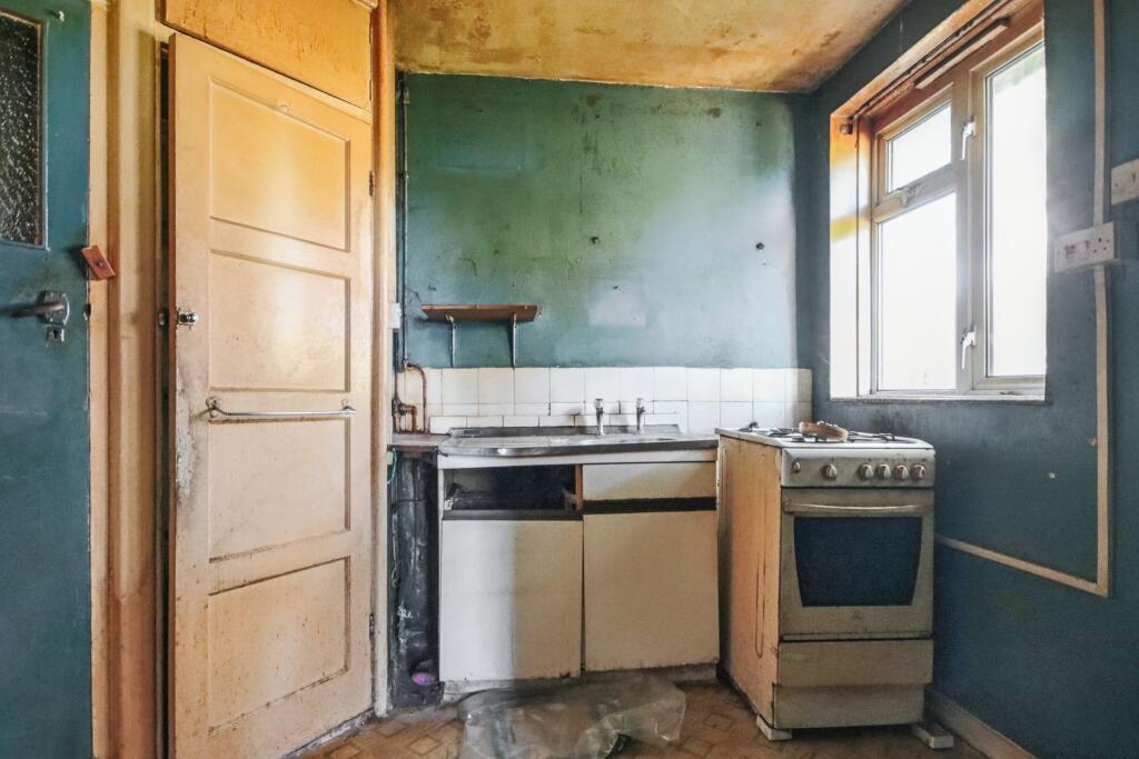 93 Hayling Road, Watford, Hertfordshire, WD19 7DP