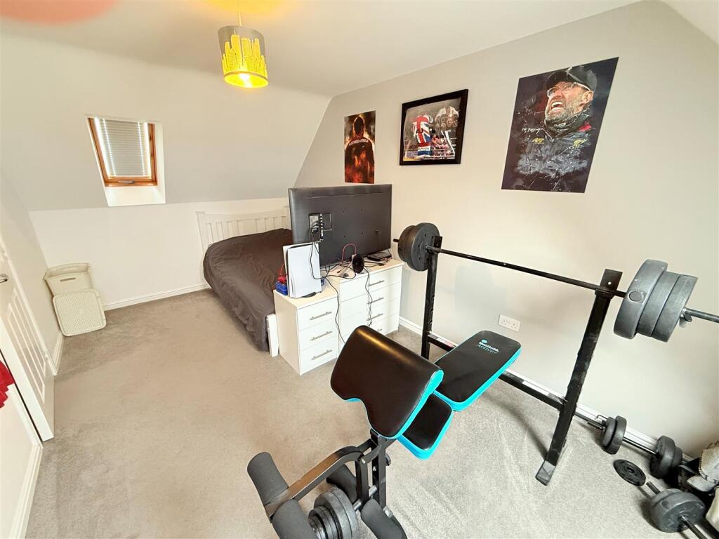 PRINCIPLE BEDROOM