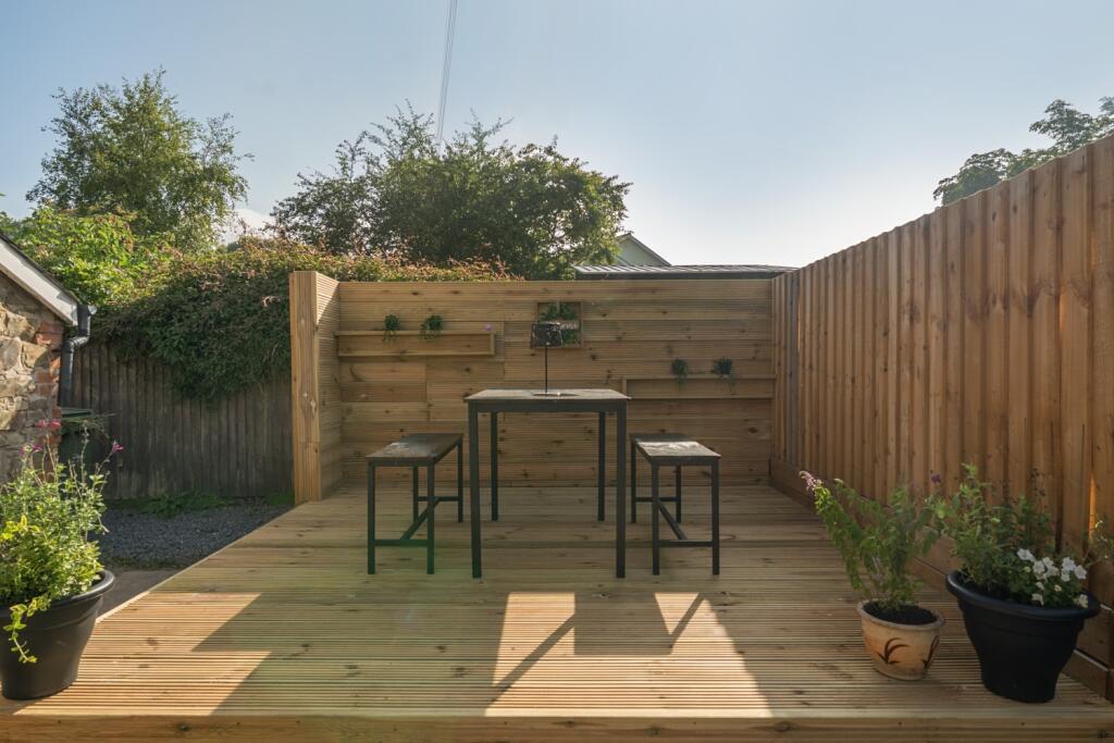 1328030-20-688349ddefa27