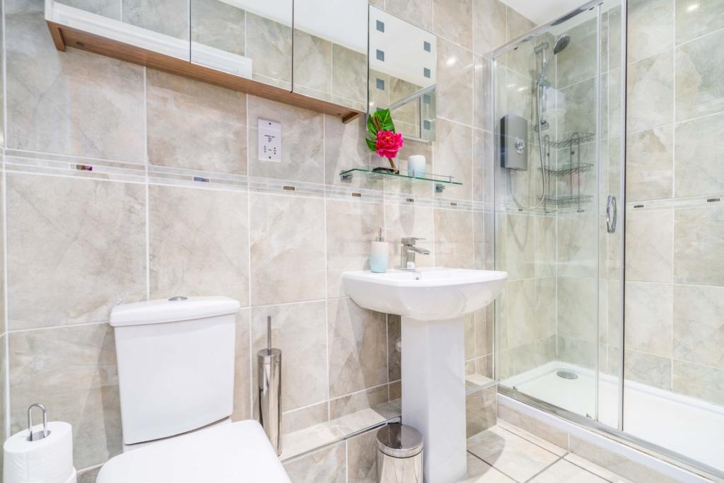 En-suite Shower Room