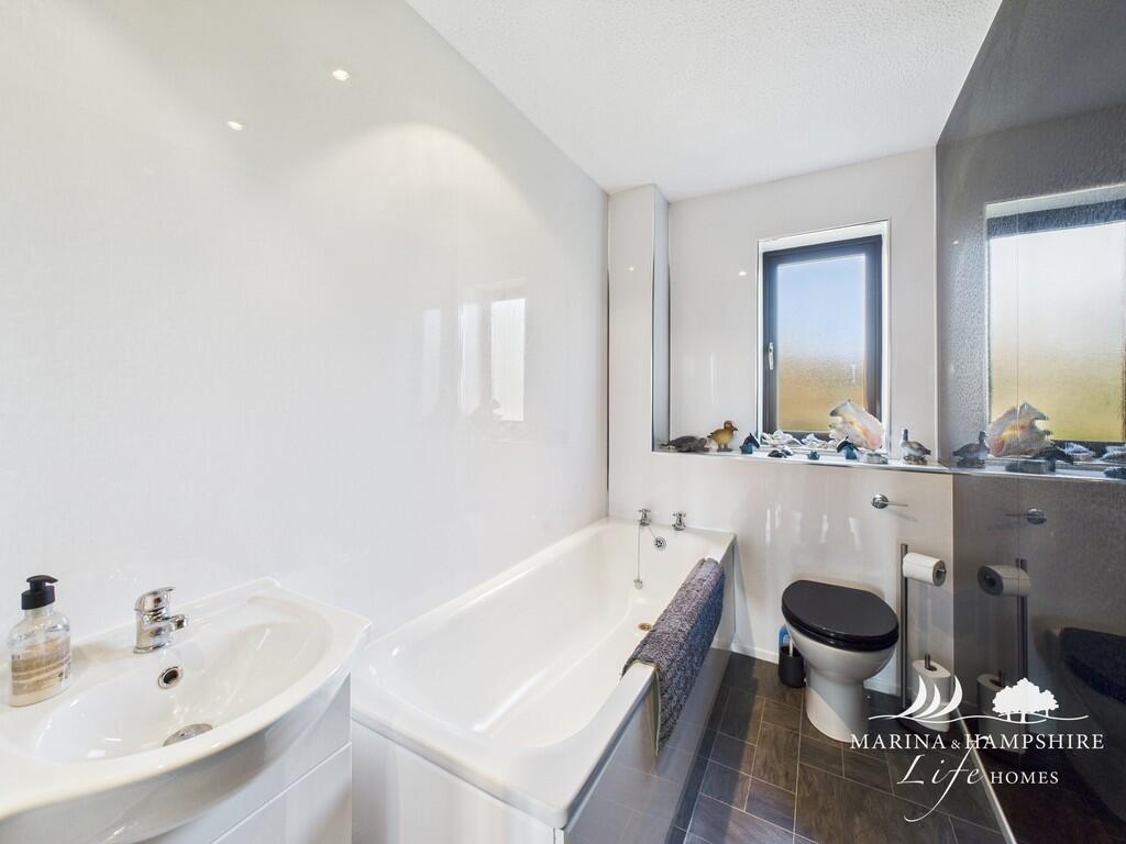 CAM03691G0-PR0047...