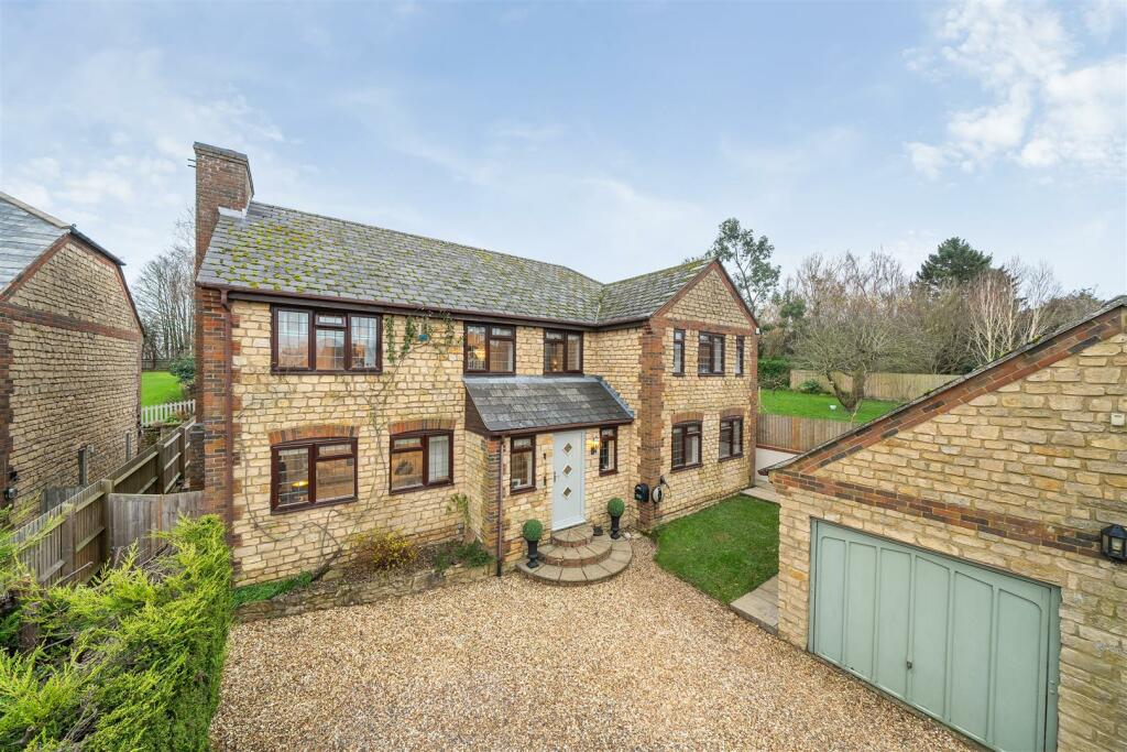 Ambleside, 63 Church Street, Helmdon (e) (2).JPG