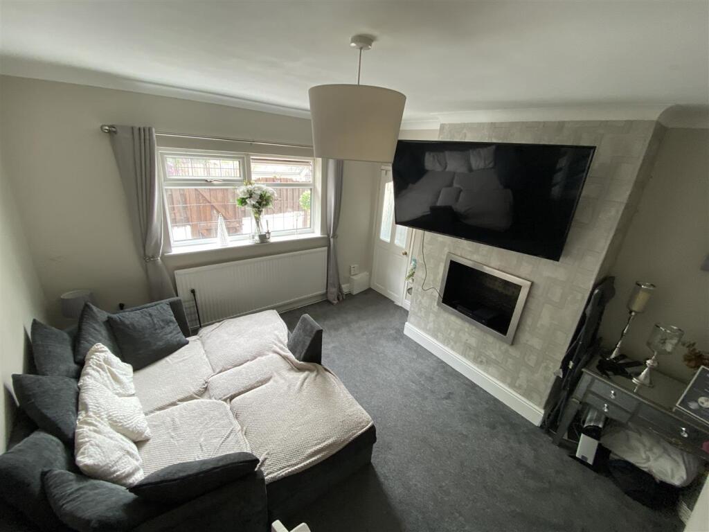 Lounge: