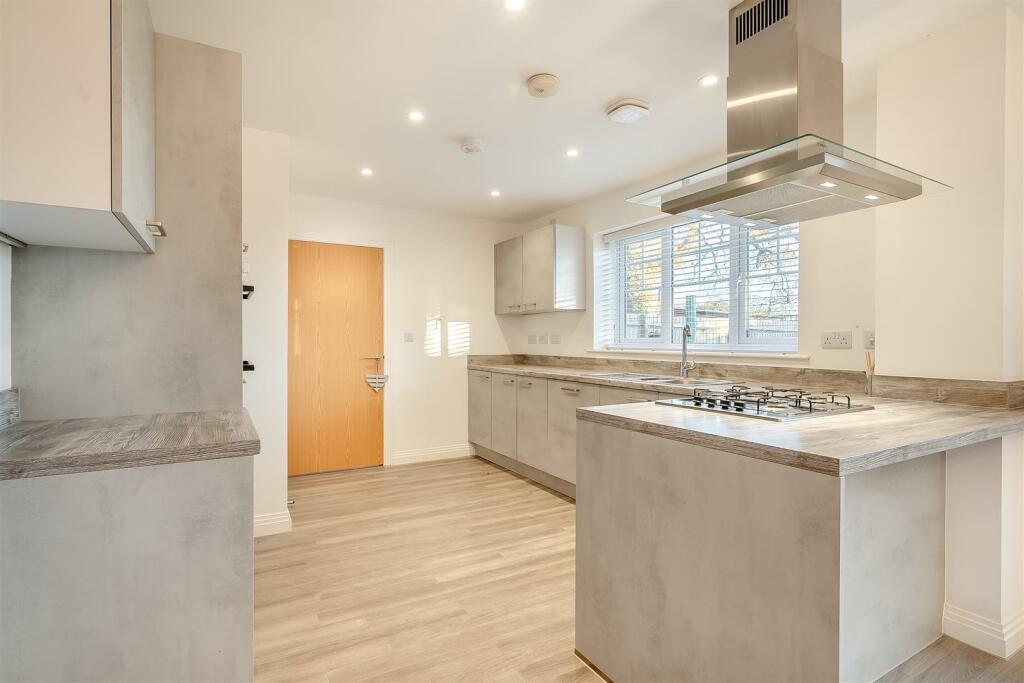 8578525-interior12.jpg