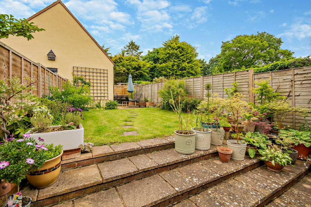 8601540-exterior0...