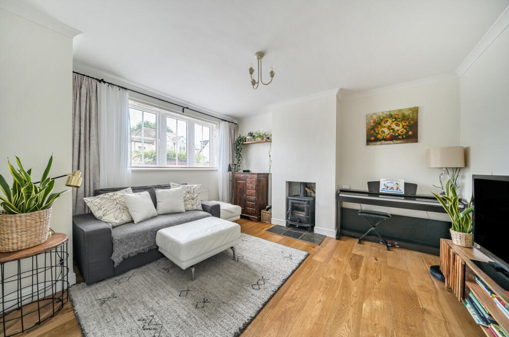 1310428-6-685eae9...