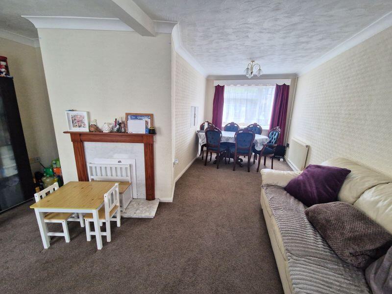 Sitting/Dining Room